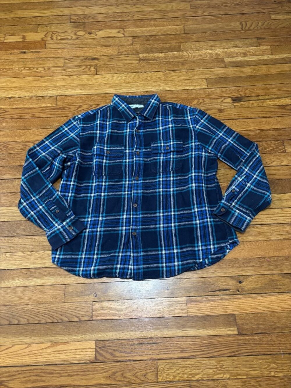 Old Navy Mens Flannel Button Down Shirt Size XL Blue Plaid Cotton Regular Fit